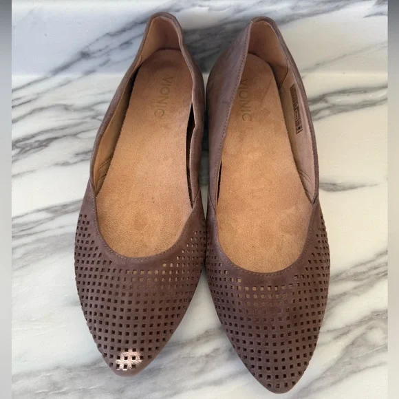 Vionic Posey Flat - Picture 4 of 10